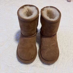 Girls Uggs